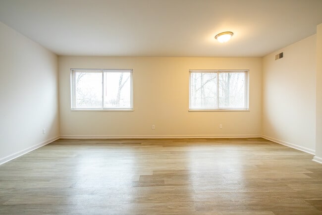 Building Photo - 2360 Ohio Ave