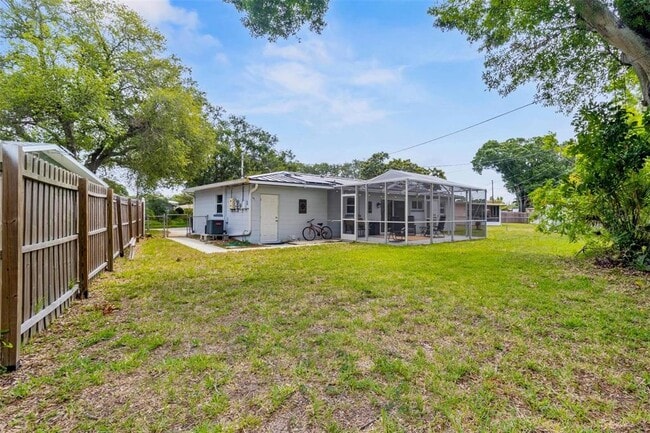 Building Photo - 6190 36th Ave N