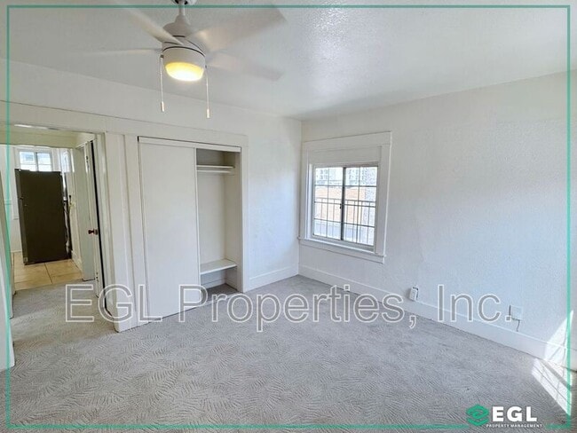 Primary Photo - 115 1/2 N. Westlake Ave.