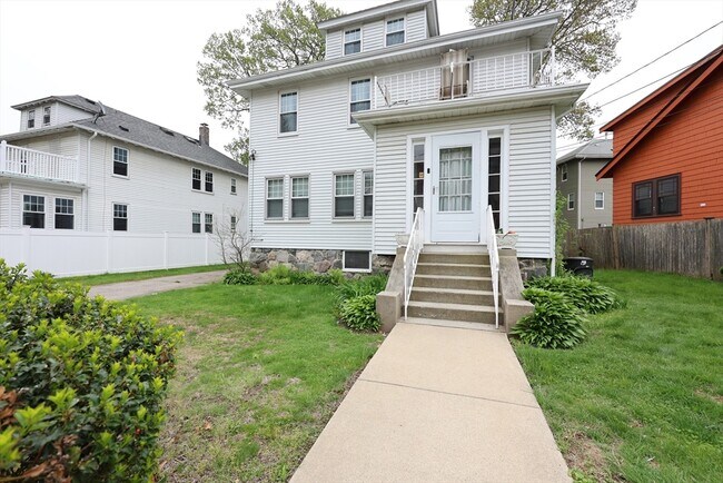 Building Photo - 8 Verndale Rd