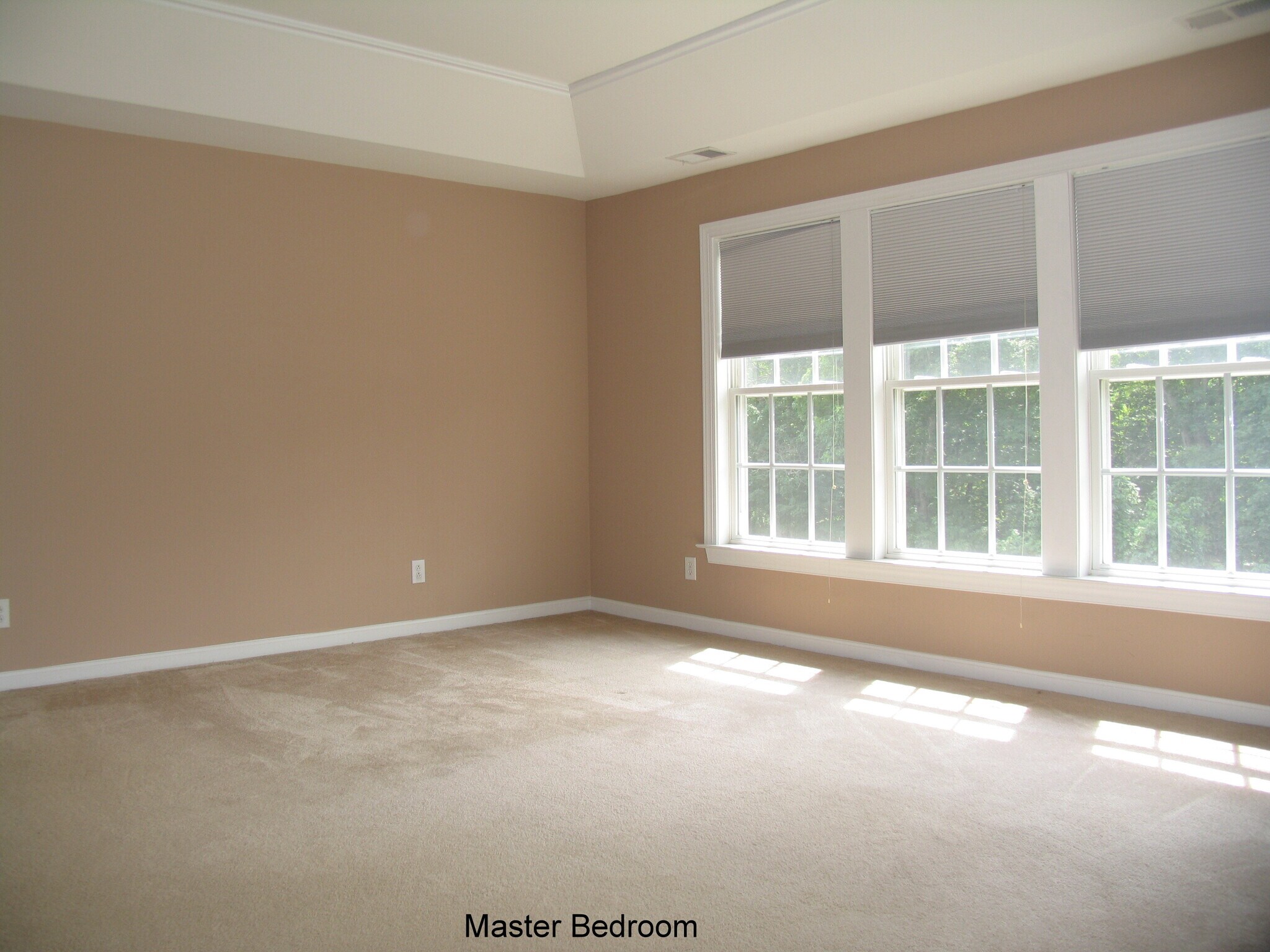 Building Photo - 2812 River Willow Dr