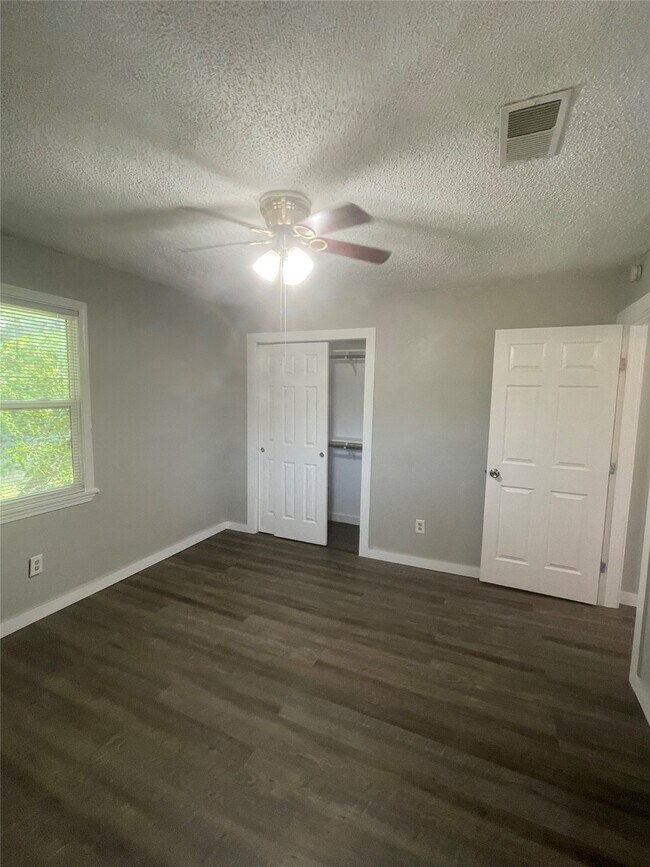 Building Photo - 19278 County Rd 927A