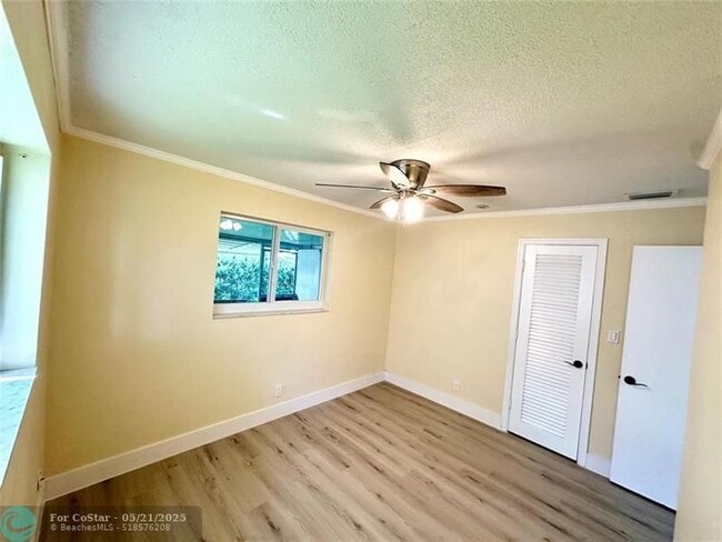 Building Photo - 4514 NW 49th Dr
