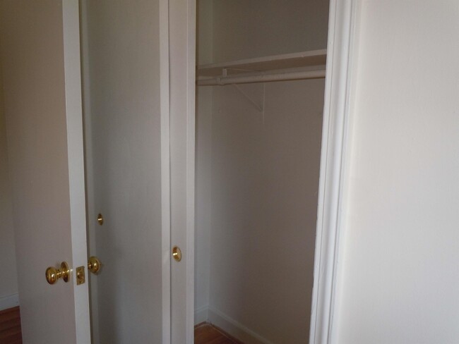 Building Photo - 4014 Avera Ave