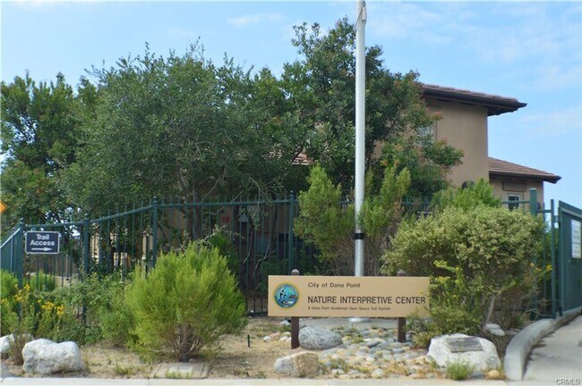 Building Photo - 33938 Alcazar Dr