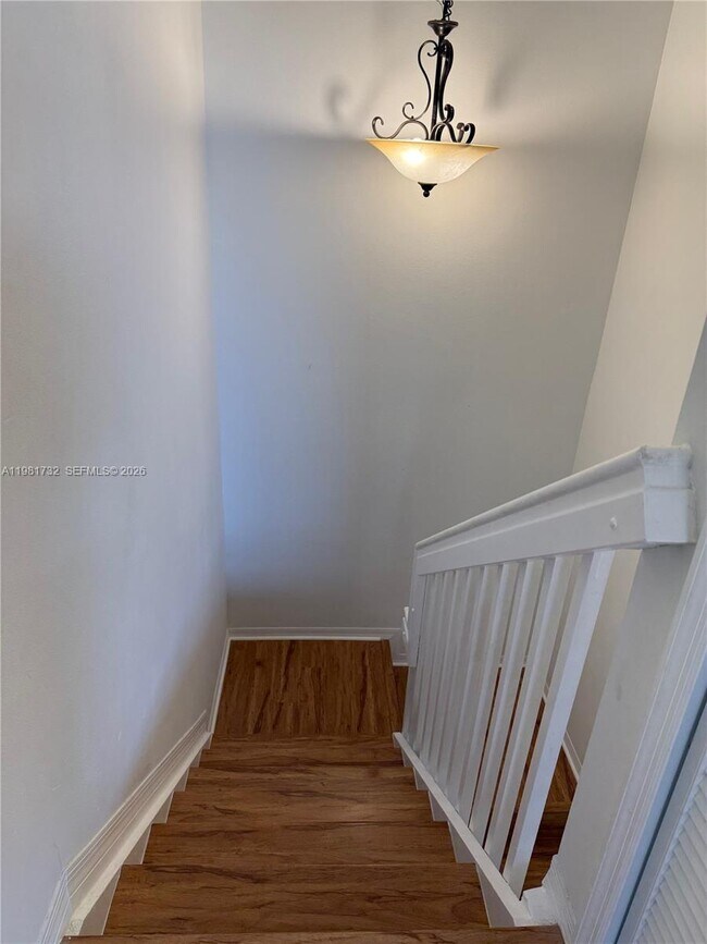 Building Photo - 764 SW 106th Ave