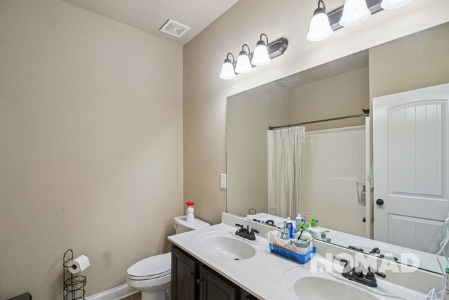 Building Photo - Stunning 6BR House in Cumming