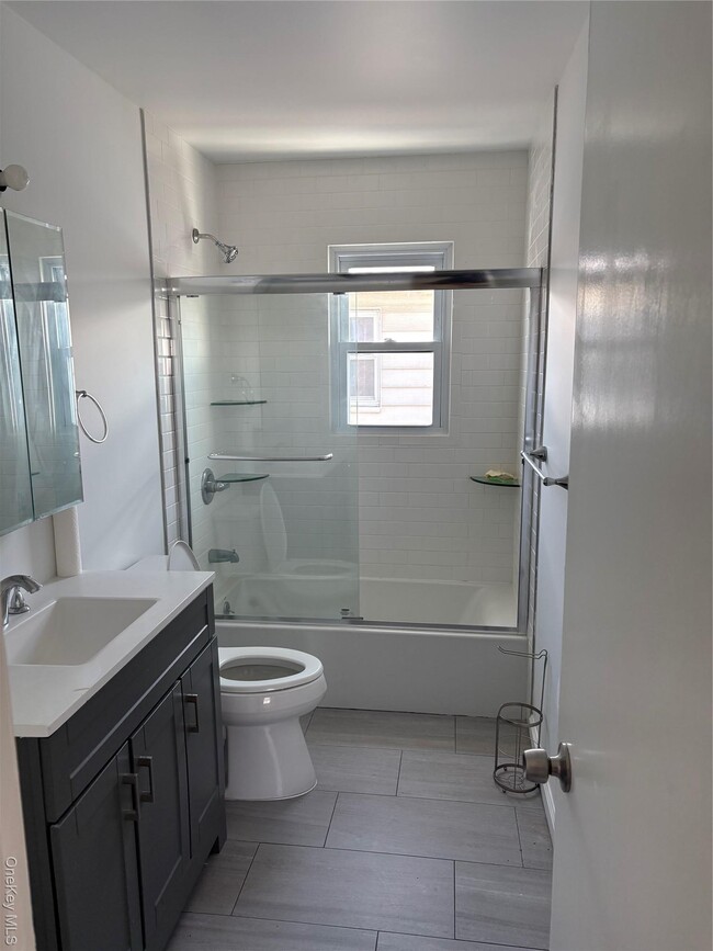 Building Photo - 235-09 147th Dr