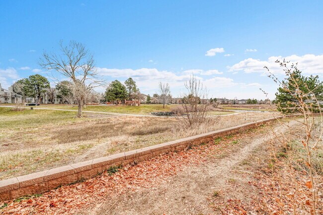 Building Photo - $1,395.95, 1 bed, 1 bath garden level Condo with Washer/Dryer