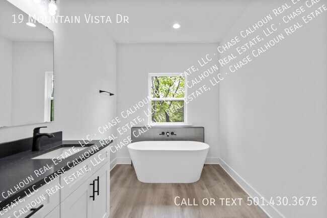 Building Photo - 19 Mountain Vista Dr