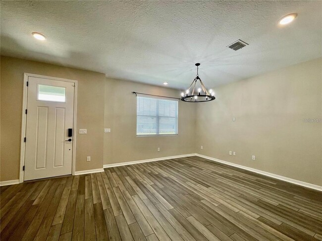 Building Photo - 2307 Garden Belle Dr