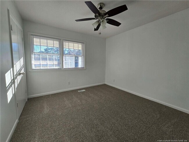 Building Photo - 409 Glen Canyon Dr