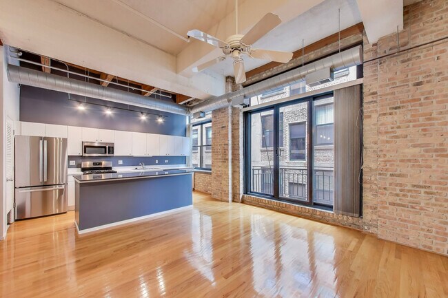 Building Photo - 375 W Erie St