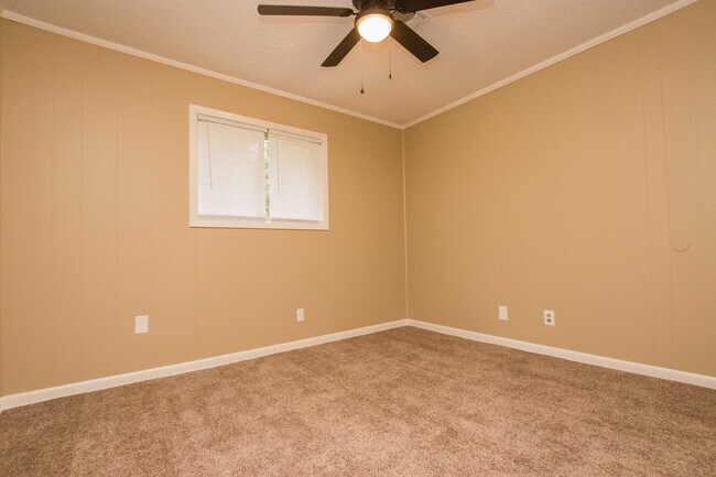 Building Photo - 4620 Prospect Rd