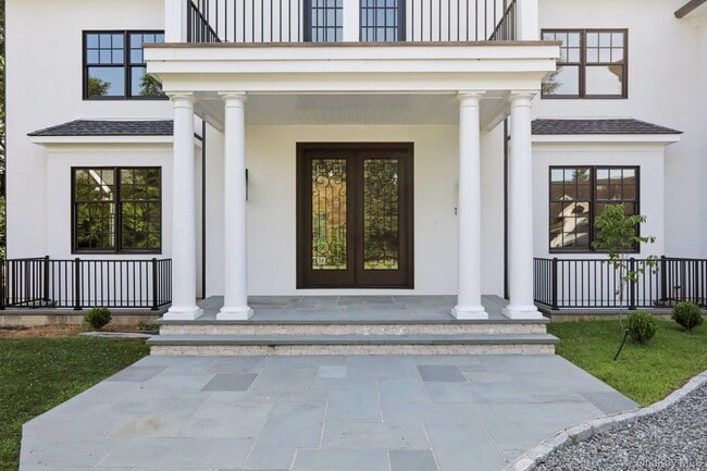 Building Photo - 15 High Point Terrace