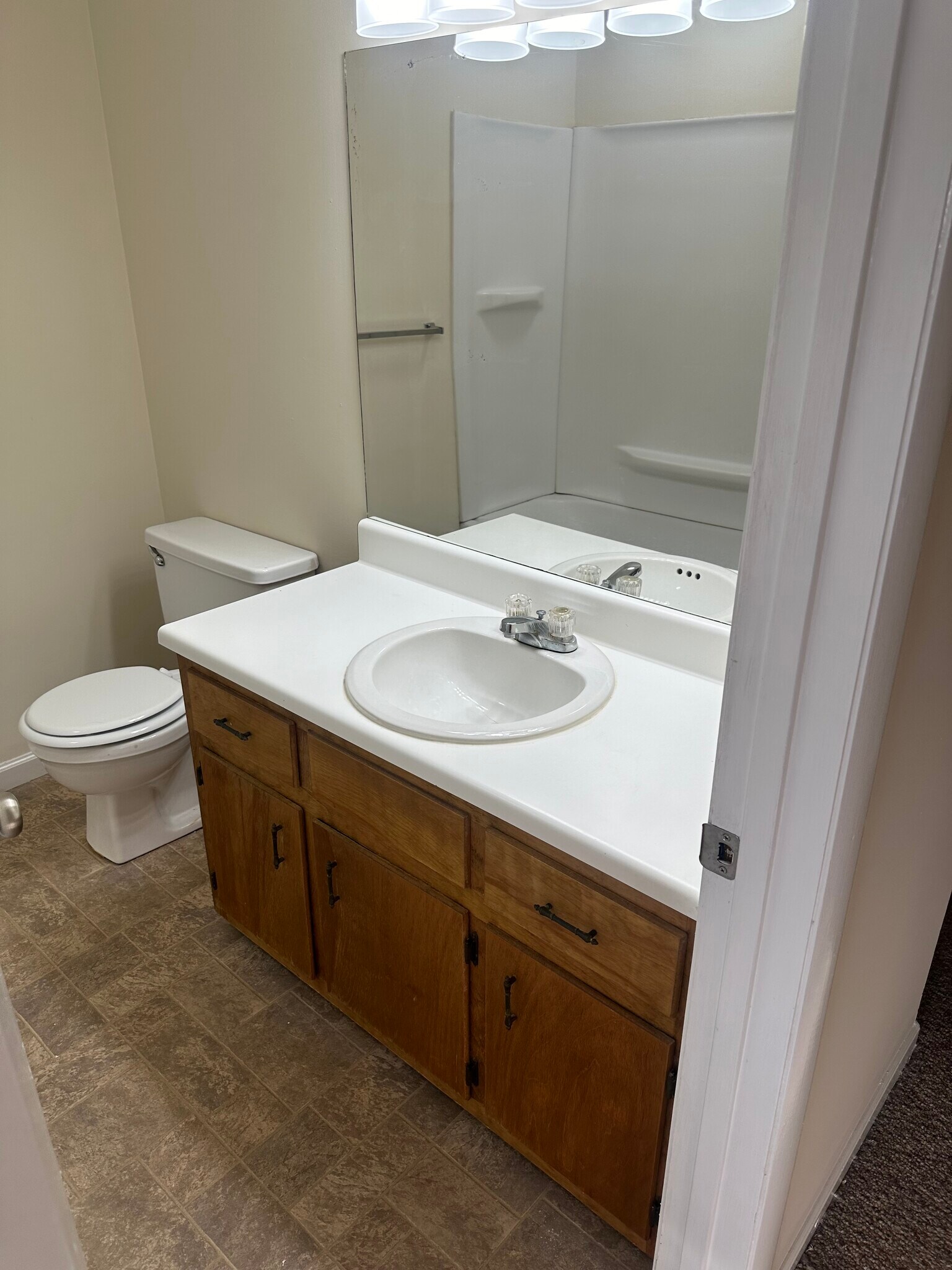 Hall Bathroom - 1295 Barnwood Ct