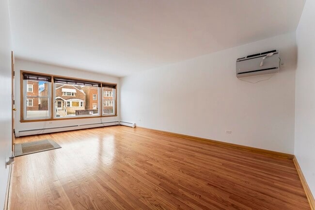 Building Photo - 4936 N Marmora Ave