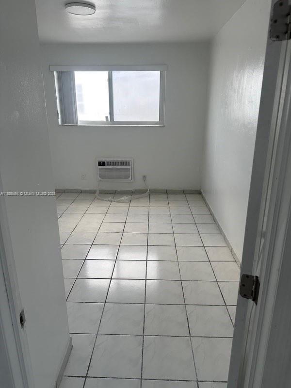 Building Photo - 7001 Bonita Dr