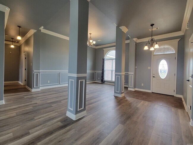 Building Photo - 12729 Secretariat Dr