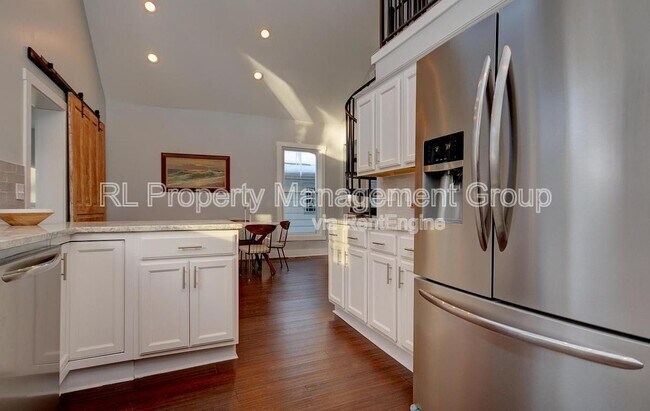Building Photo - 451 S 22nd St