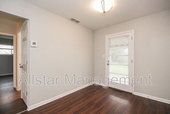 Building Photo - 6393 Springwood Rd