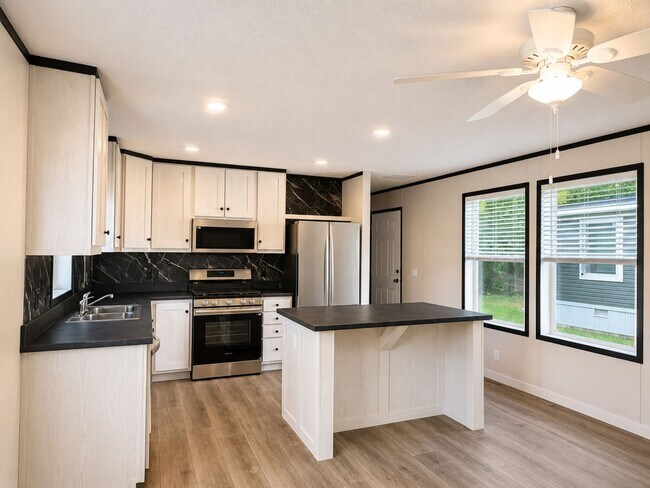 Building Photo - 4204 Camary Ln