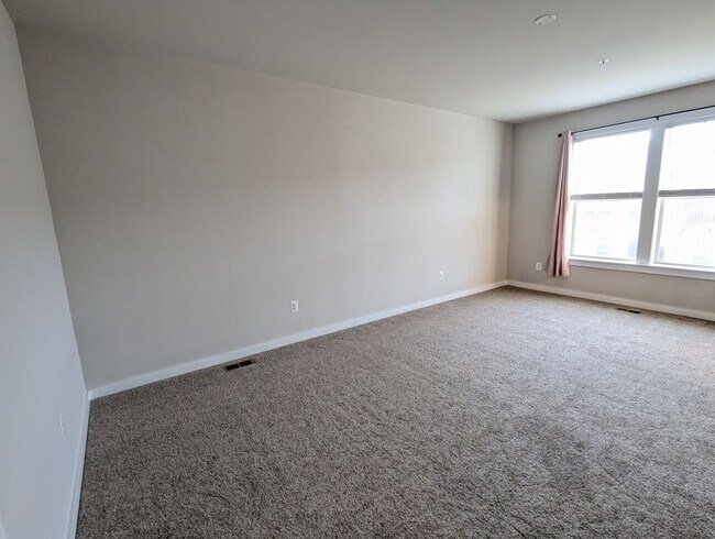 Building Photo - 1129 Lawler Dr