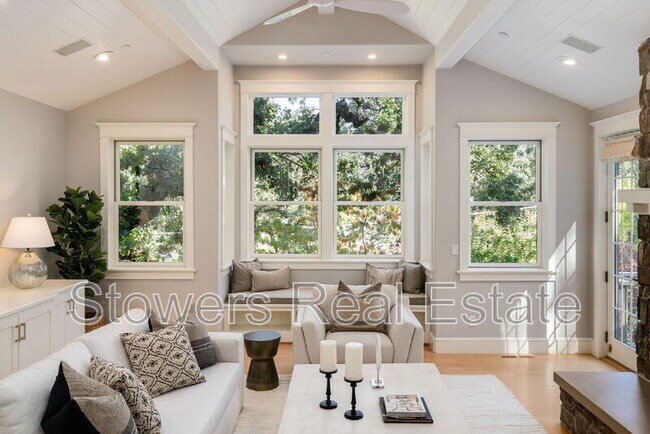 Building Photo - 775 Kirkcrest Rd