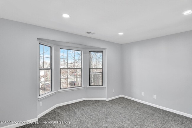 Building Photo - 16 Ayres Ct