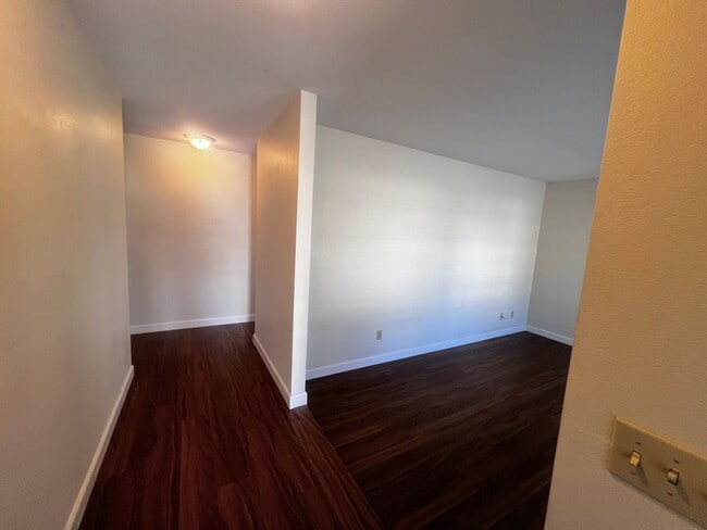 Building Photo - Charming 3-Bedroom, 2-Bath Home in a Highl...
