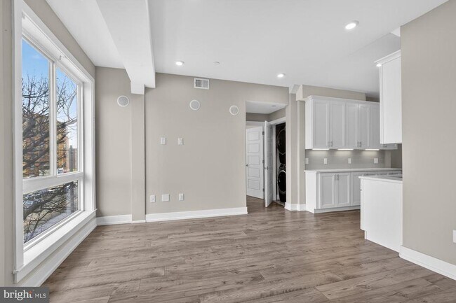 Building Photo - 2209 N Broad St