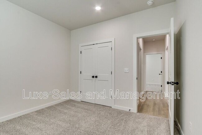 Building Photo - 8301 NW 163rd Ter