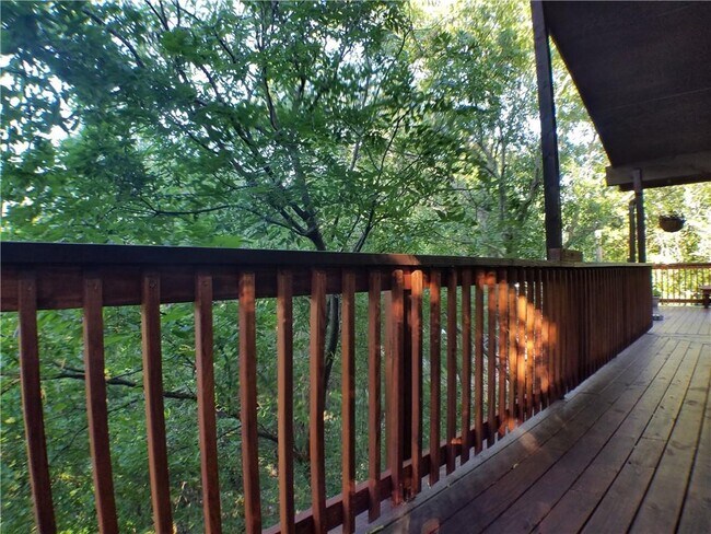Building Photo - 6201 Highland Hills Dr