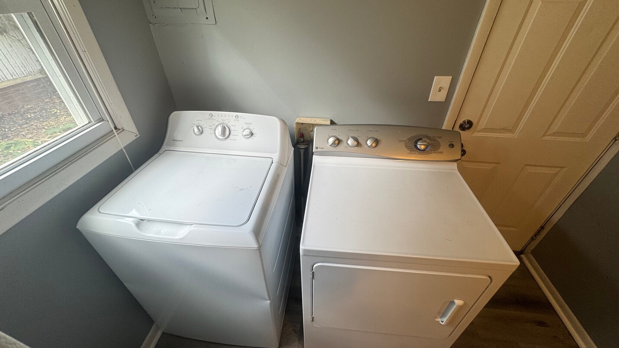 Building Photo - 204 Avondale Ave