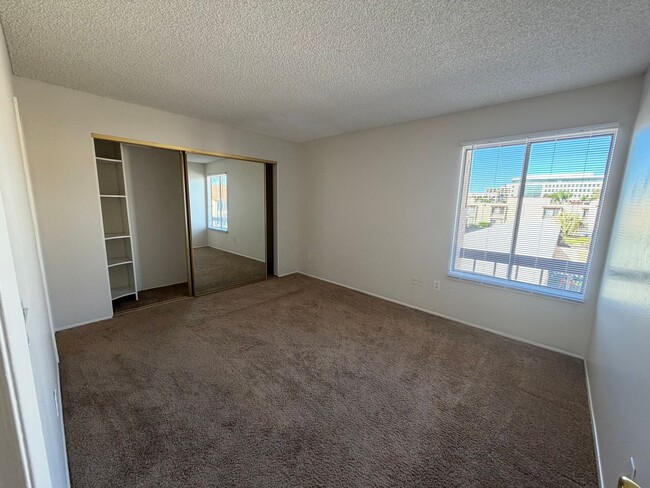 Building Photo - LA VETA MONTEREY COMPLEX ORANGE - 2 BEDROOM 2 BATH  $2,575