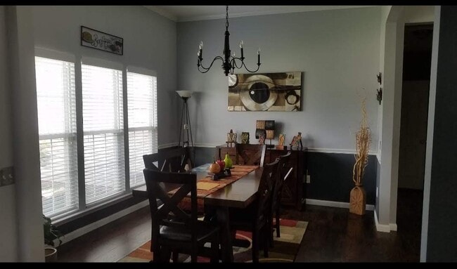 Building Photo - 103 Lantana Ct