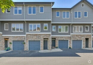 Building Photo - $2,350.00 - 2 Beds, 2 Baths, Condo in Litt...