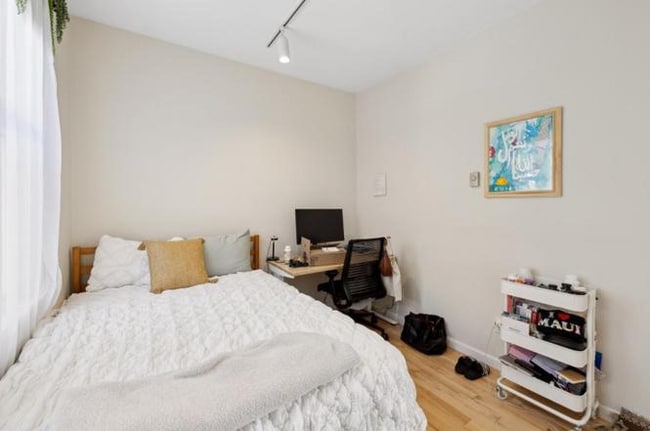 Building Photo - Nahcco