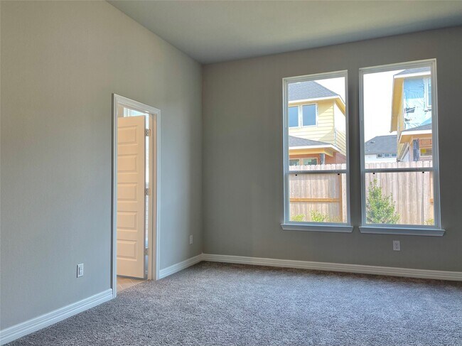 Building Photo - 24226 Maple Summit Ln