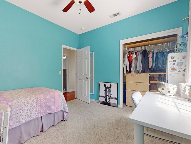 Building Photo - 888 El Capitan Way