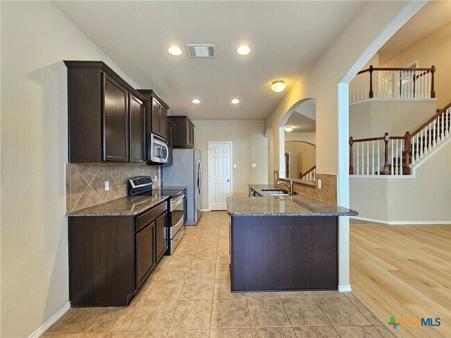 Building Photo - 7112 Cokui Dr