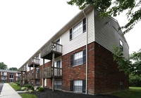 Building Photo - The Oaks of Kenwood