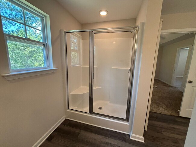 Building Photo - 377 Baymont Dr