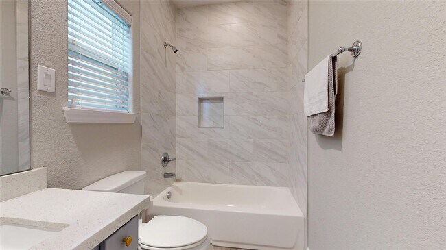 Building Photo - 5430 Camaguey St