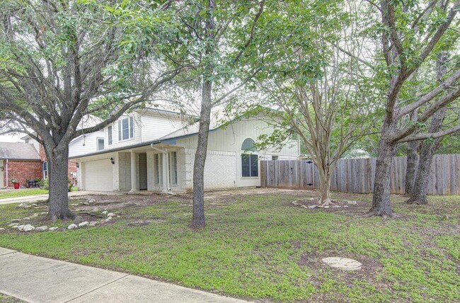 Building Photo - 4300 Companeros Way