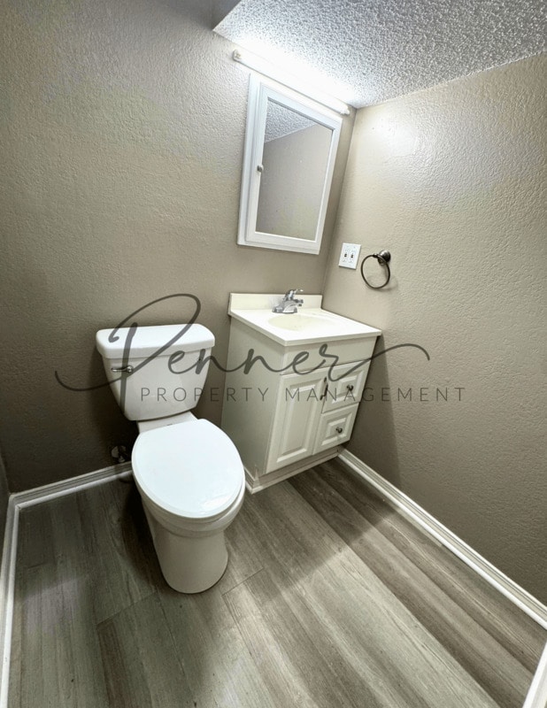 Building Photo - 302 SE Brentwood Dr