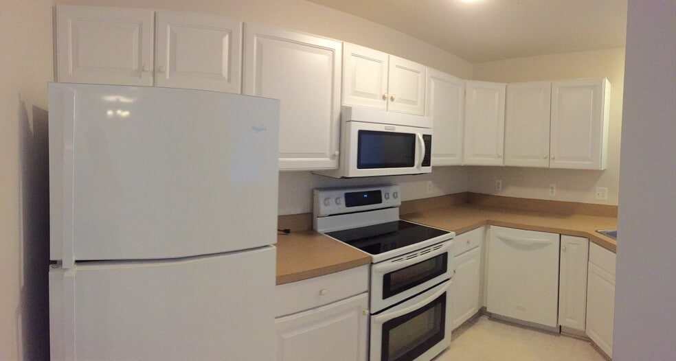 Building Photo - 2787 Barclay Way