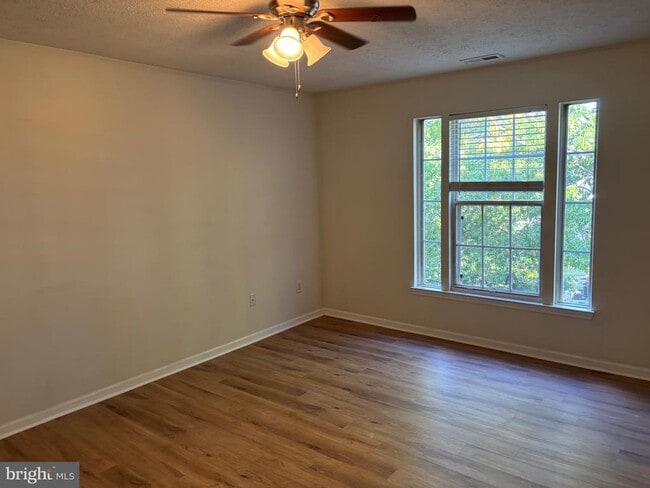 Building Photo - 1403 Sage Ln