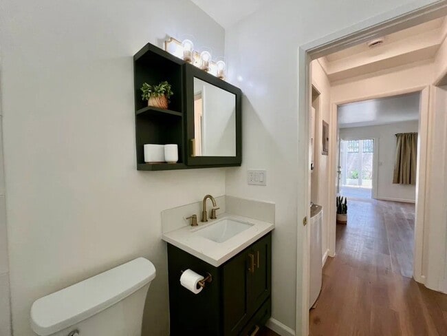 Building Photo - 5819 Carlton Way