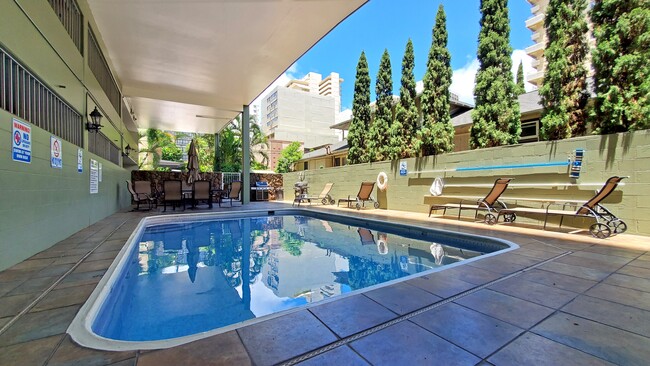 Building Photo - 2575 Khi Ave